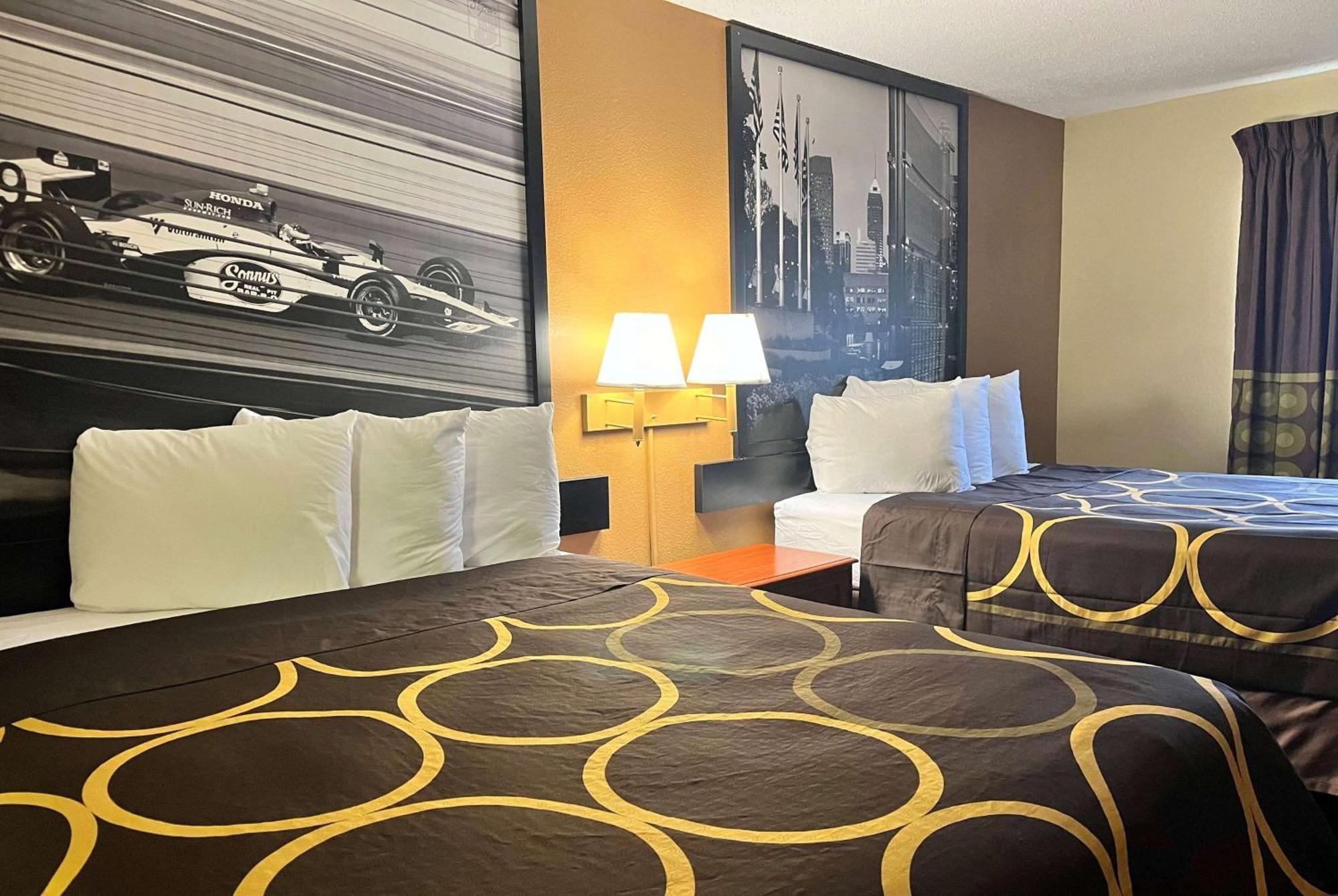 Super 8 By Wyndham Indianapolis/Ne/Castleton Area Hotel Ngoại thất bức ảnh