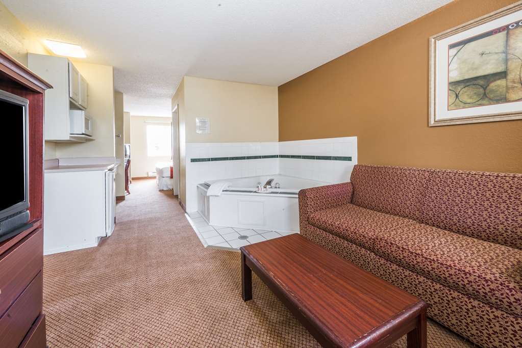 Super 8 By Wyndham Indianapolis/Ne/Castleton Area Hotel Phòng bức ảnh