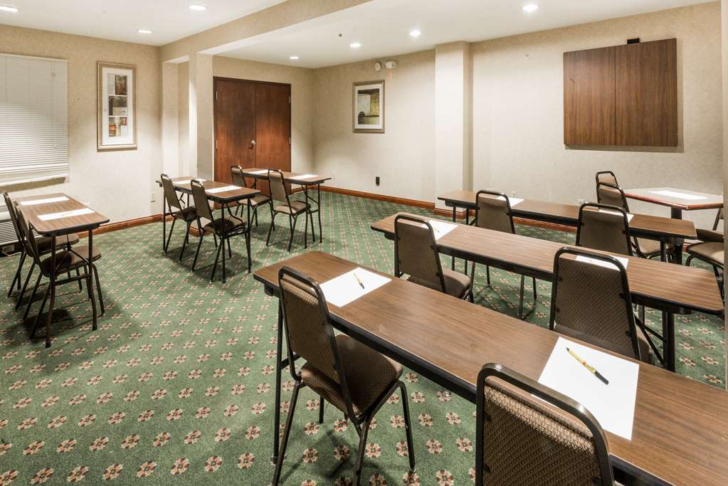Super 8 By Wyndham Indianapolis/Ne/Castleton Area Hotel Tiện nghi bức ảnh